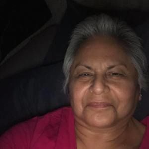 Meet your Posher, Dee